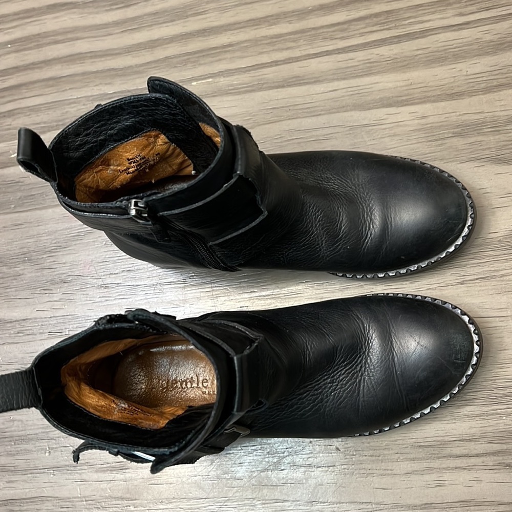 LEATHER MOTO STYLE BIKER BOOTIES GENTLE SOULS BY KENNETH COLE 6 - Picture 3 of 15